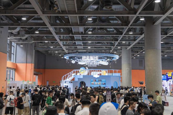 》的线下活动就跟回家了一样OG真人每次参加《碧蓝航线(图5)